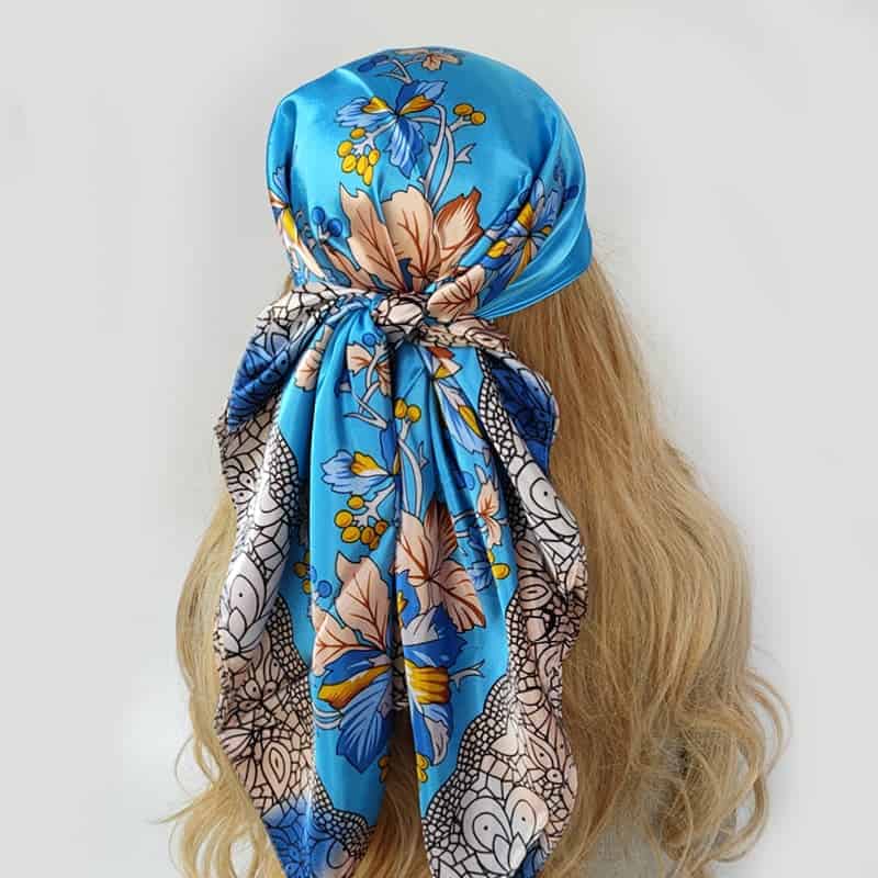 Cindy Kopftuch Haare Frau Blau Gemustert