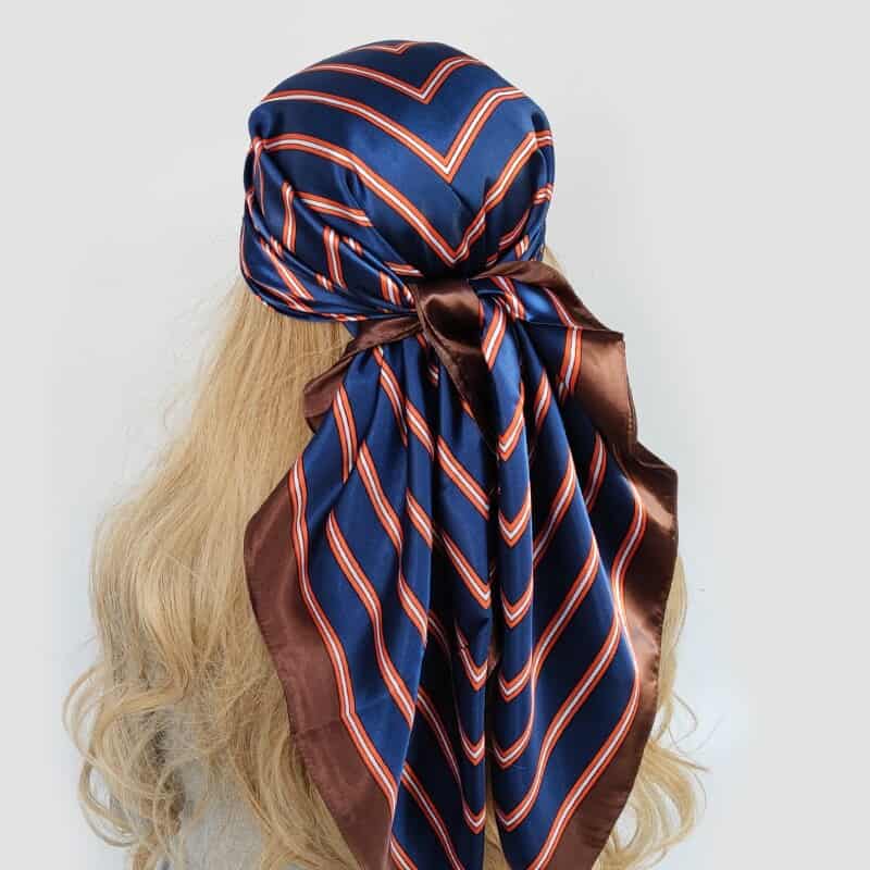 Jennifer Haartuch Frau Marineblau Gestreift