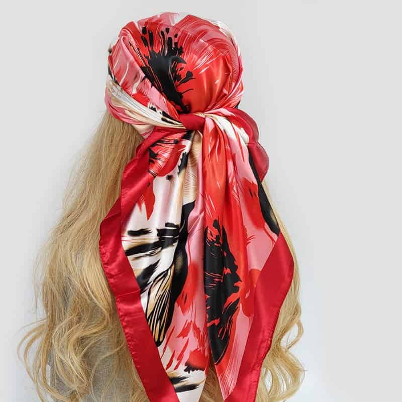 Melissa Kopftuch Haare Frau Rot Gemustert