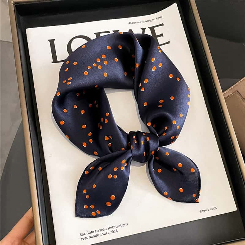 Isaiah Quadrat Schal Seide Frau Marineblau Orange Gepunktet