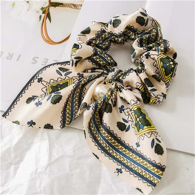 Haargummi Kurzer Schal Mit Provenzalischen Motiven
