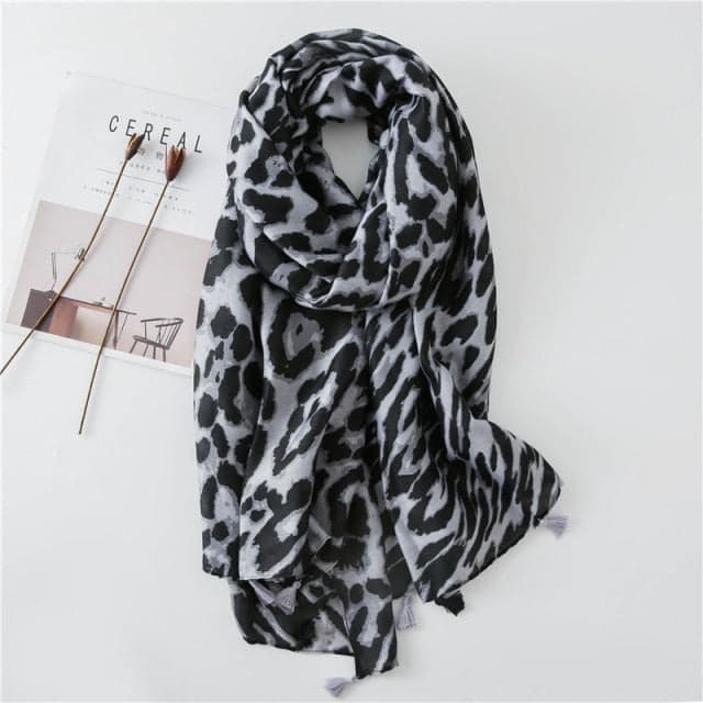 Frauenschal 180 Schwarz - Ingeborg Leopard